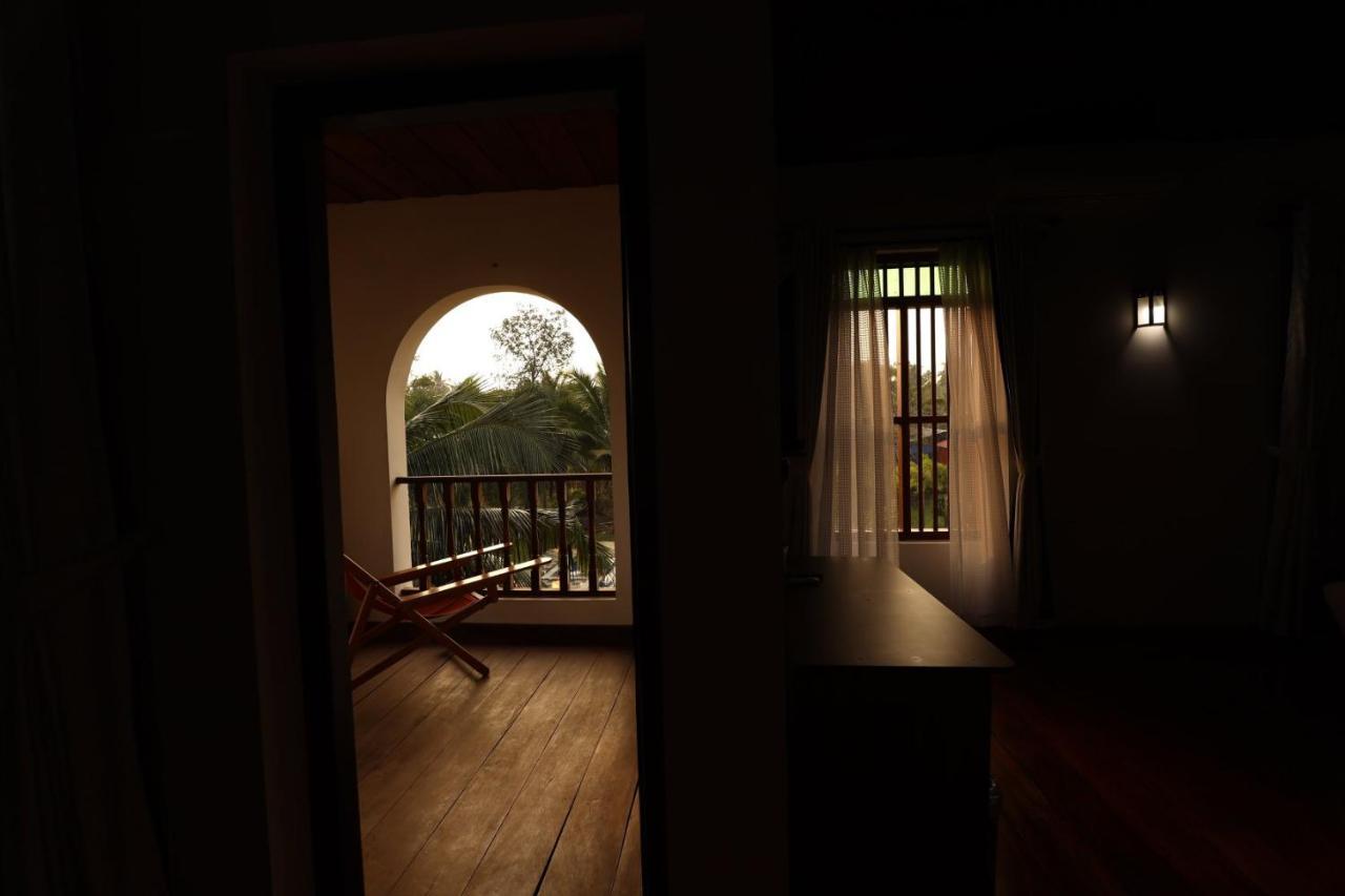 Kumarakom Heritage Resort Котаям Екстериор снимка