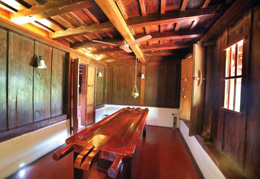Kumarakom Heritage Resort Котаям Екстериор снимка